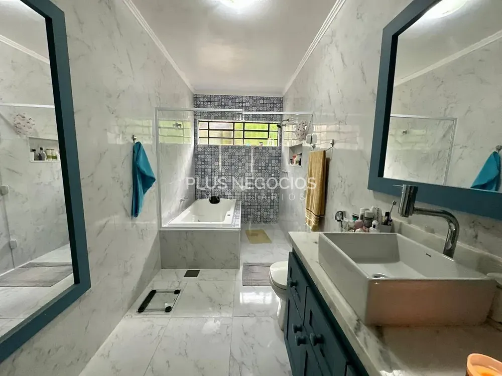 Chácara, 3 quartos, 2500 m² - Foto 4