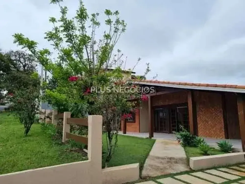 Casa, 3 quartos, 366 m² - Foto 1