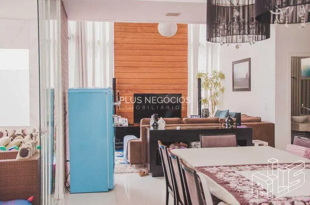 Casa, 3 quartos, 265 m² - Foto 8
