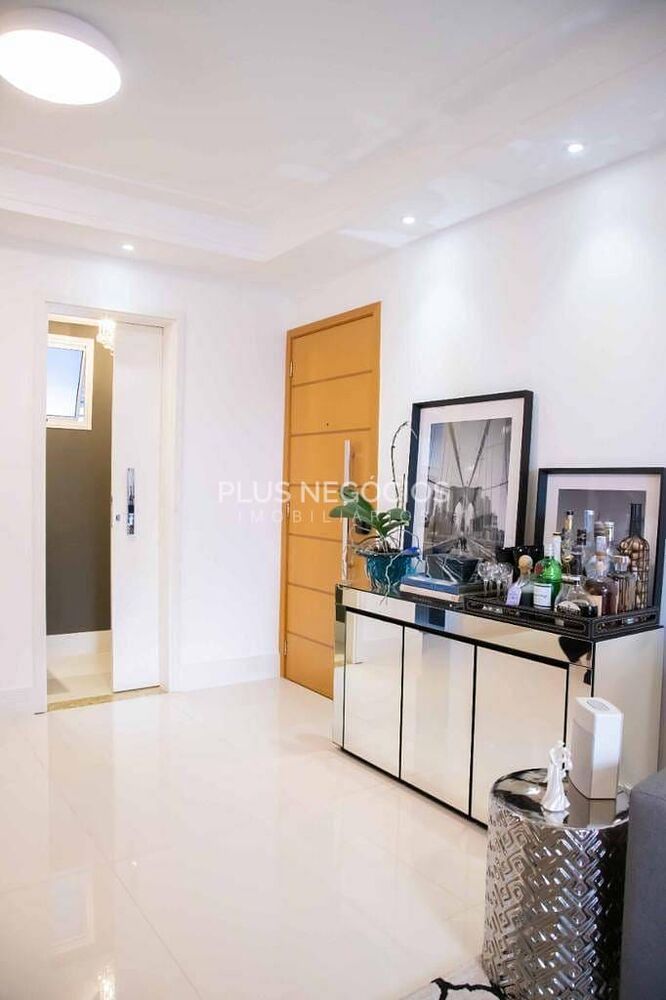 Apartamento à venda com 3 quartos, 113m² - Foto 7