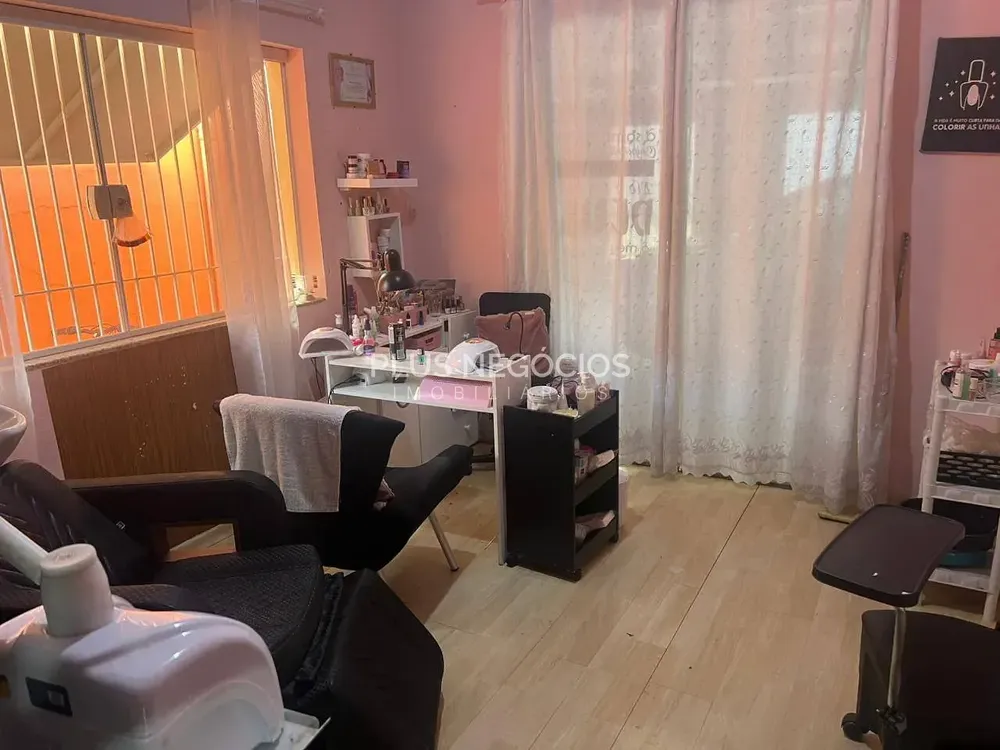 Casa, 6 quartos, 247 m² - Foto 5