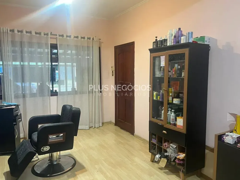 Casa, 6 quartos, 247 m² - Foto 4