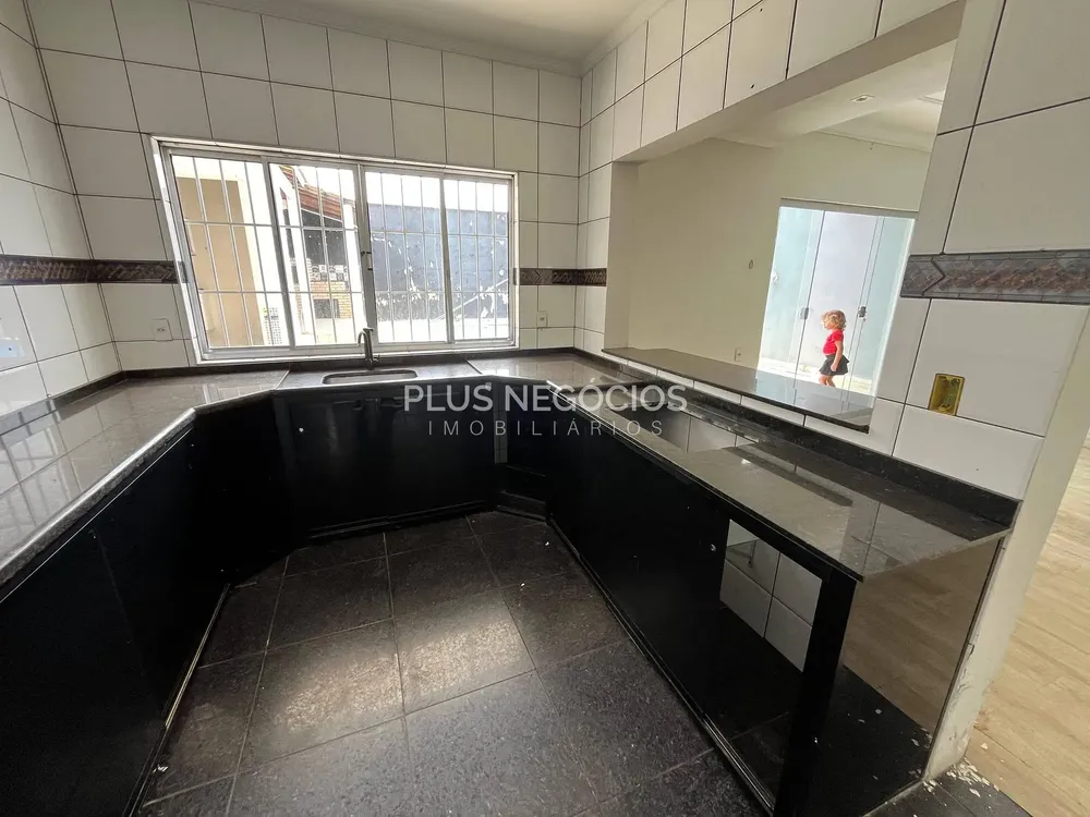 Casa, 4 quartos, 300 m² - Foto 4