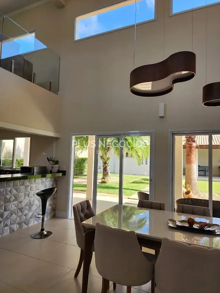 Casa, 4 quartos, 375 m² - Foto 1