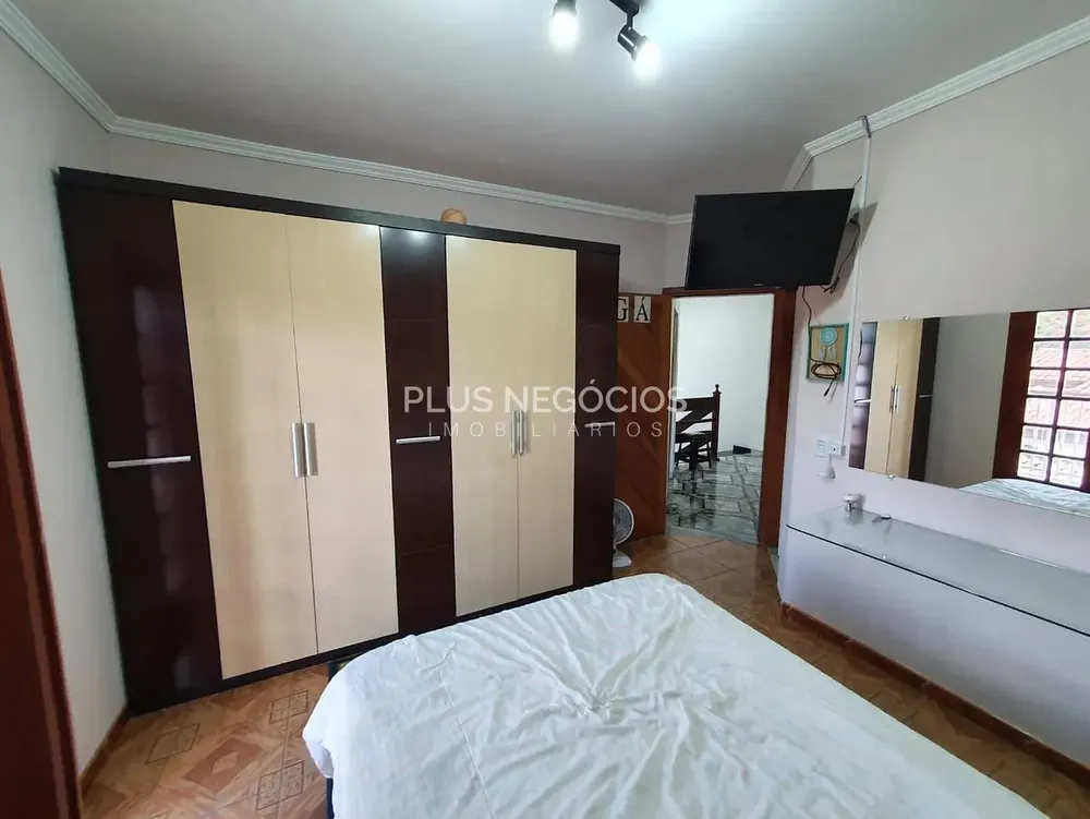 Casa, 3 quartos, 250 m² - Foto 6