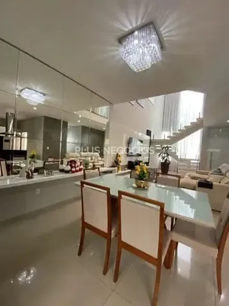 Sobrado, 3 quartos, 225 m² - Foto 2