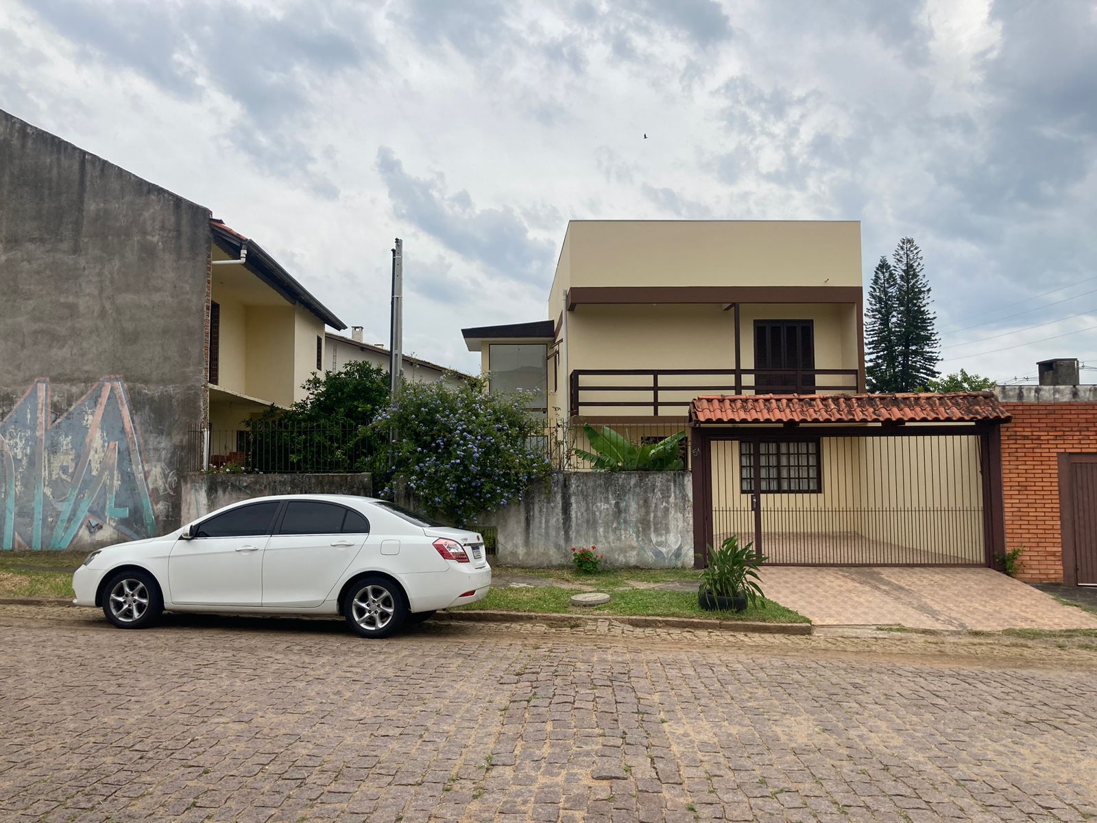 Casa à venda com 2 quartos, 120m² - Foto 2