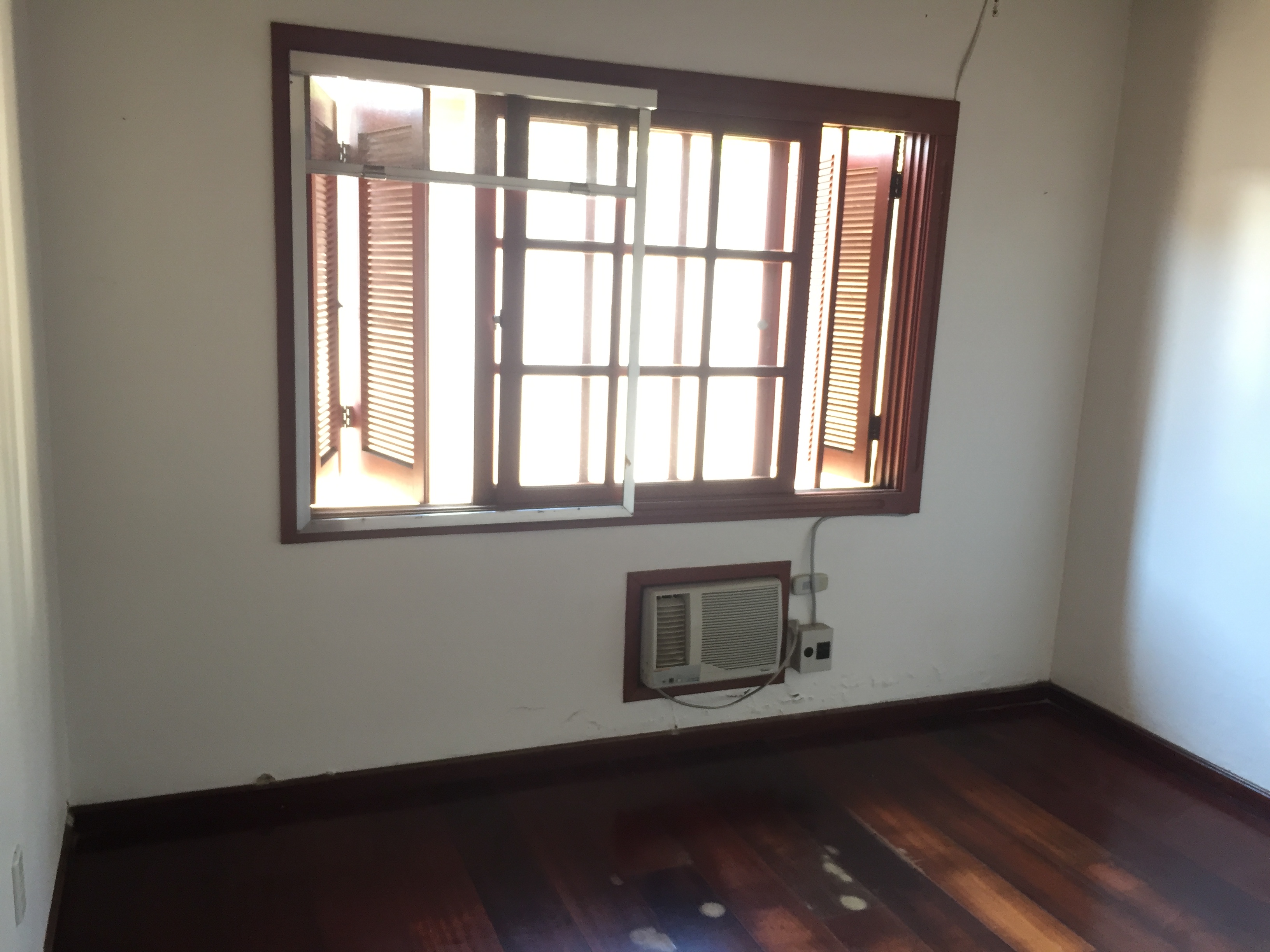 Casa à venda com 3 quartos, 180m² - Foto 17