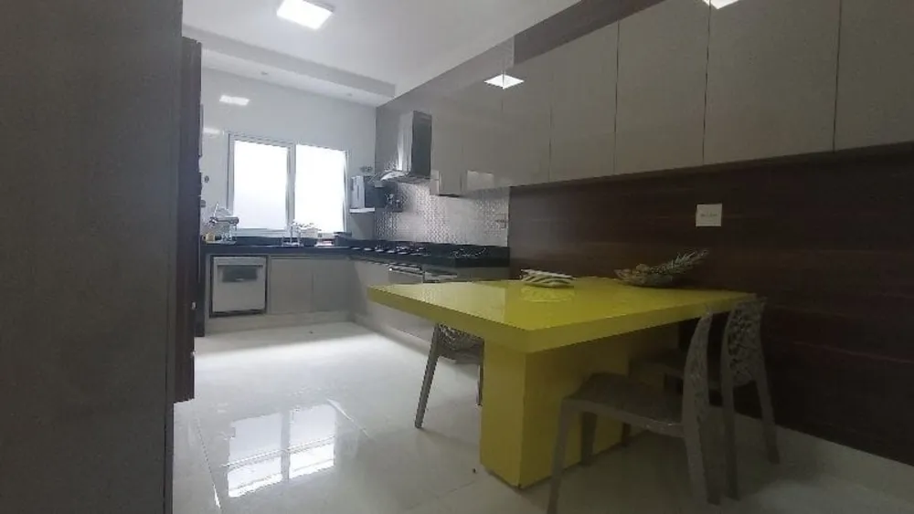 Casa, 4 quartos, 250 m² - Foto 7