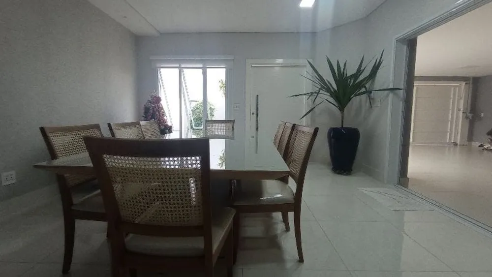 Casa, 4 quartos, 250 m² - Foto 3