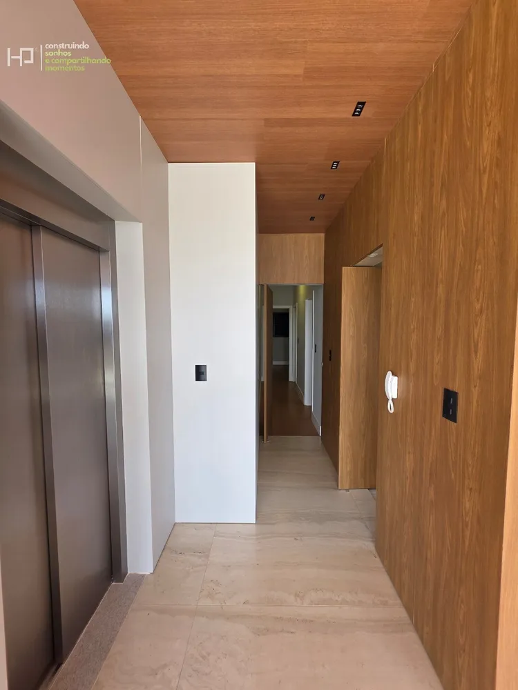 Cobertura, 4 quartos, 220 m² - Foto 2