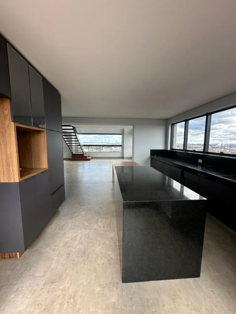 Cobertura, 3 quartos, 210 m² - Foto 4