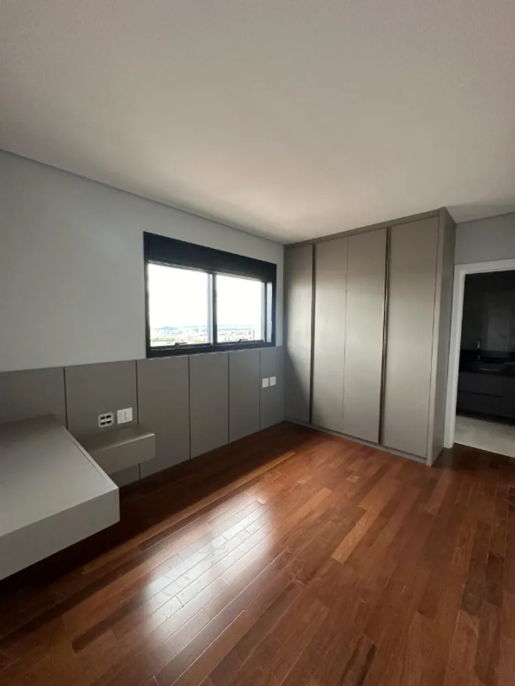 Cobertura, 3 quartos, 210 m² - Foto 1