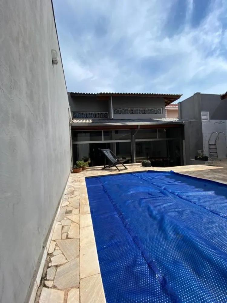 Casa, 5 quartos, 308 m² - Foto 2