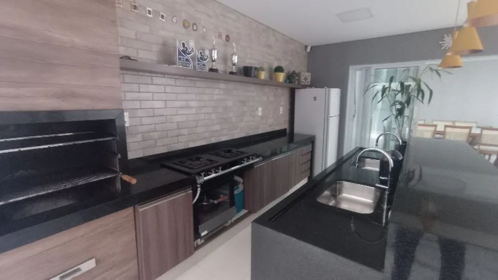 Casa, 4 quartos, 250 m² - Foto 3