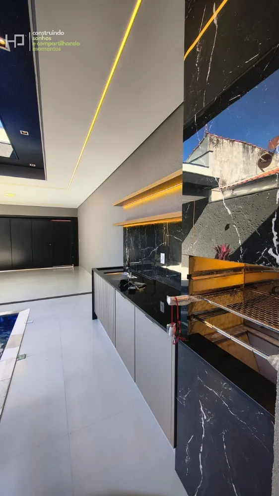 Casa, 3 quartos, 158 m² - Foto 2