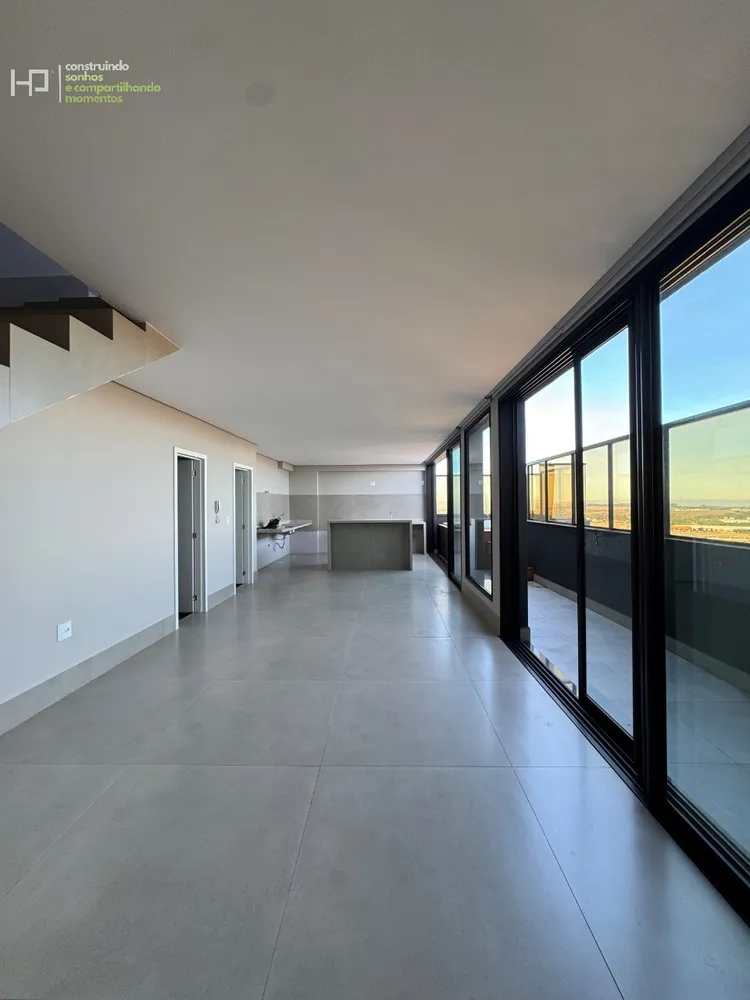 Apartamento, 3 quartos, 220 m² - Foto 1