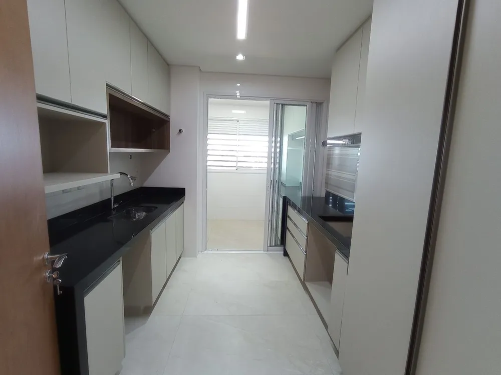 Apartamento, 3 quartos, 140 m² - Foto 4