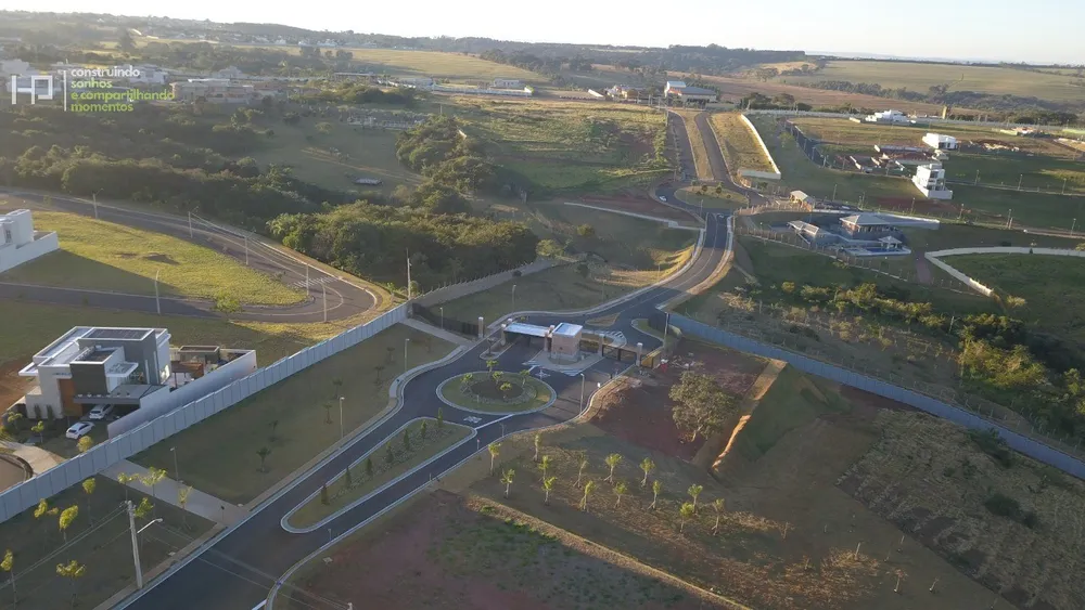 Loteamento e Condomínio, 523 m² - Foto 1
