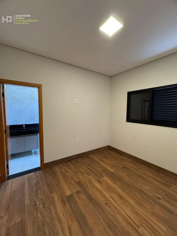 Casa, 3 quartos, 159 m² - Foto 1