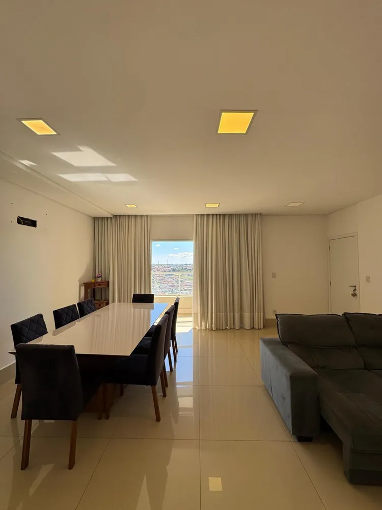 Apartamento, 3 quartos, 162 m² - Foto 2