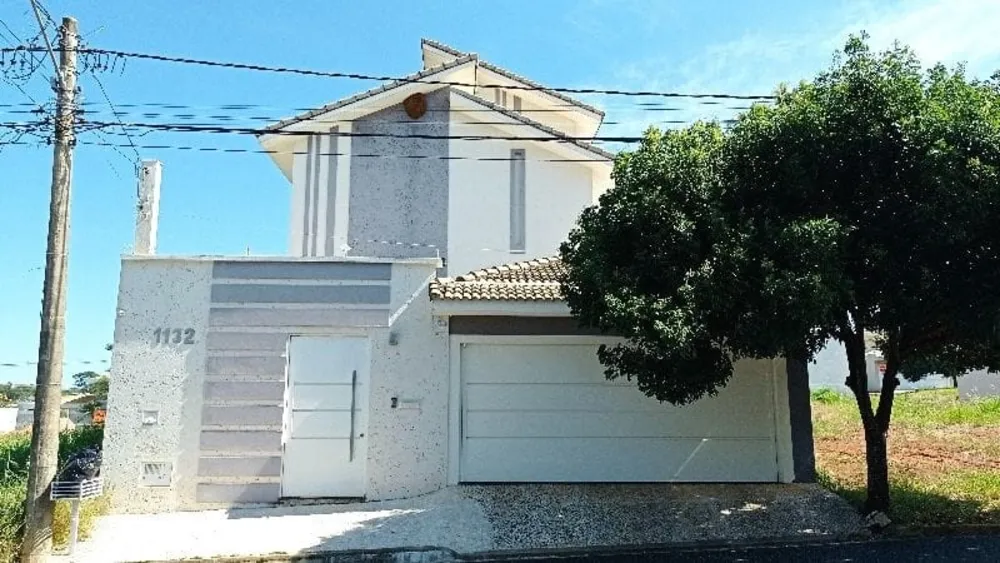 Casa, 3 quartos, 298 m² - Foto 1