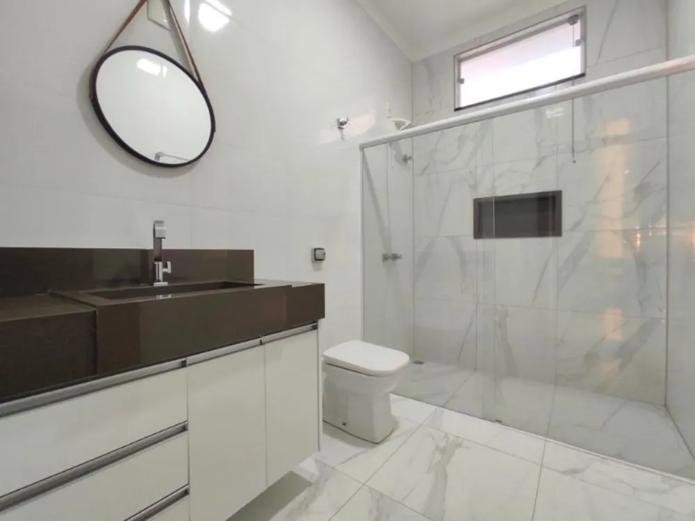 Casa, 4 quartos, 214 m² - Foto 1