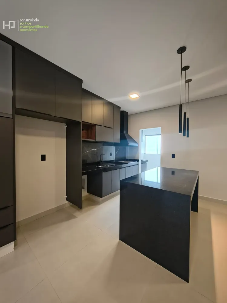 Apartamento, 3 quartos, 100 m² - Foto 1