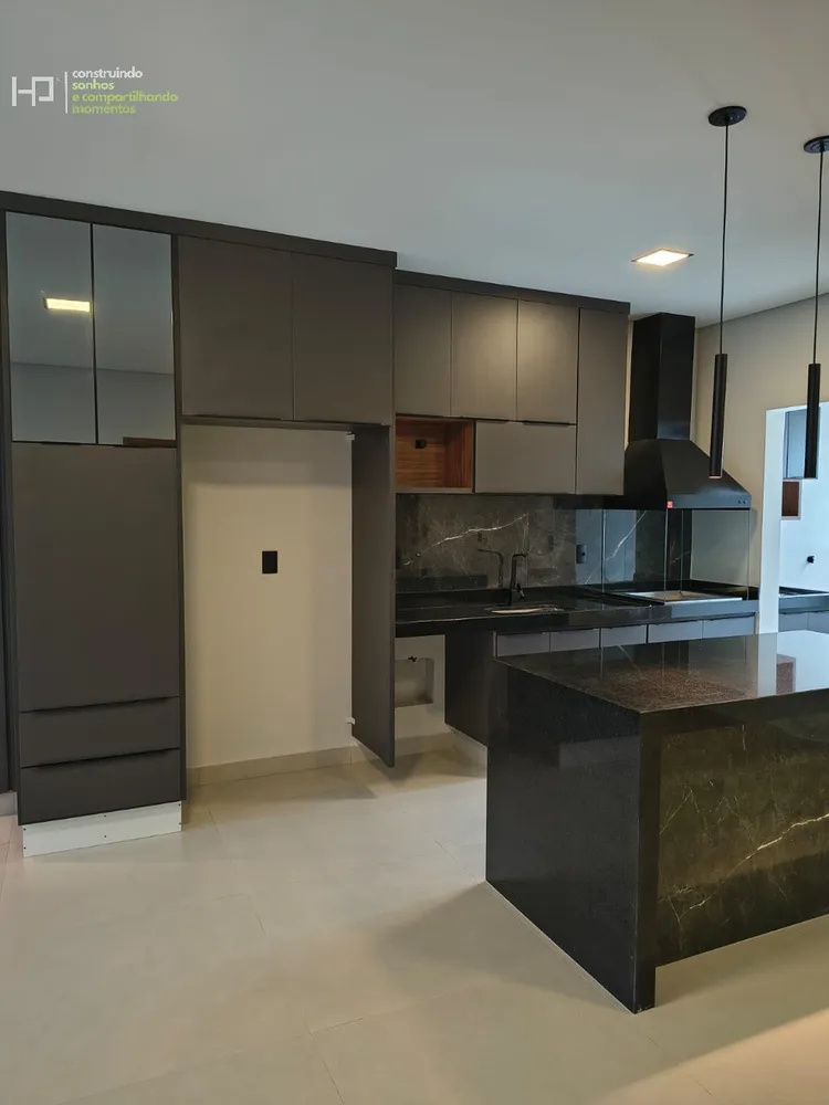 Apartamento, 3 quartos, 100 m² - Foto 2