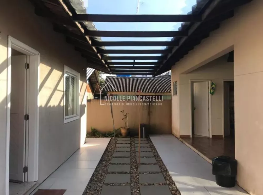 Casa, 3 quartos, 131 m² - Foto 2