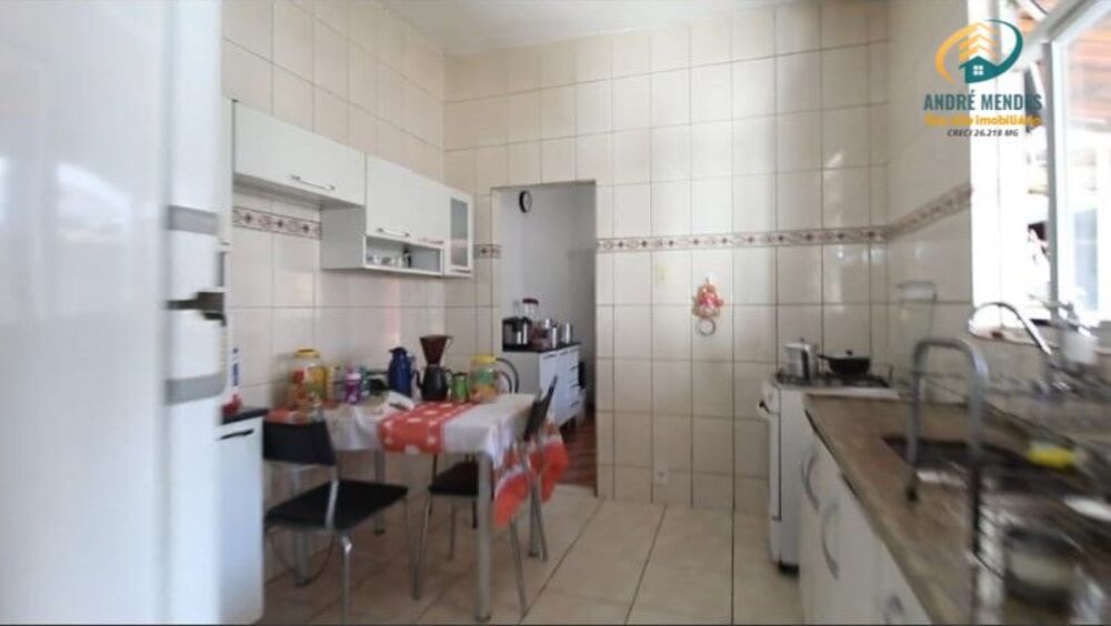 Casa, 3 quartos, 162 m² - Foto 2