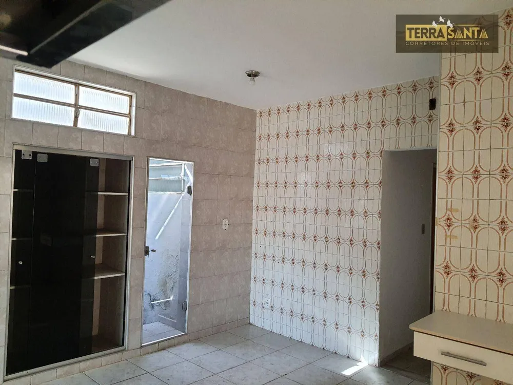 Casa, 3 quartos, 200 m² - Foto 1