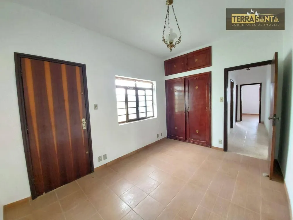 Casa, 3 quartos, 260 m² - Foto 4