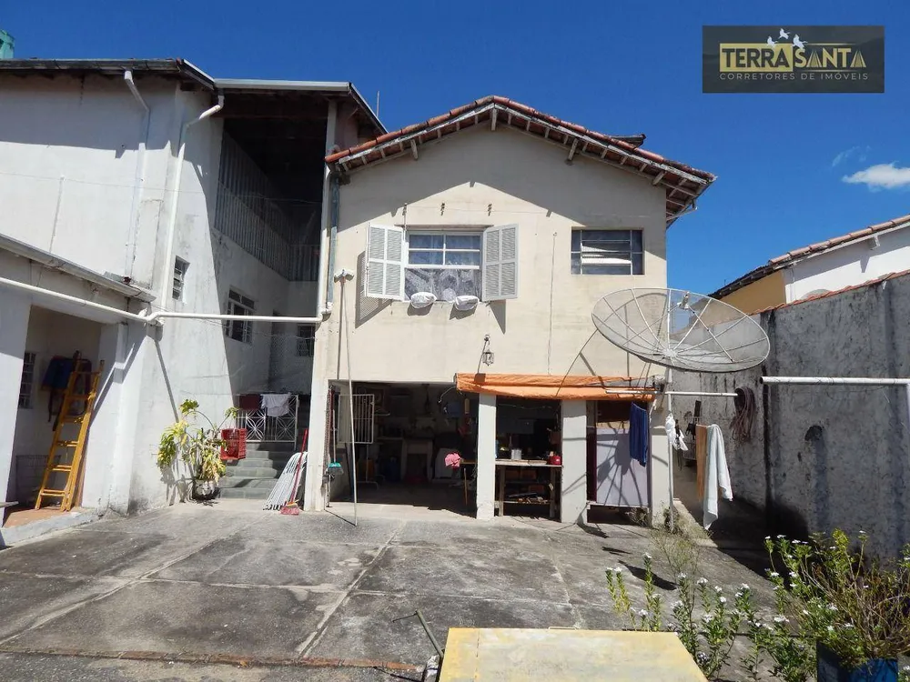 Casa, 6 quartos, 322 m² - Foto 1