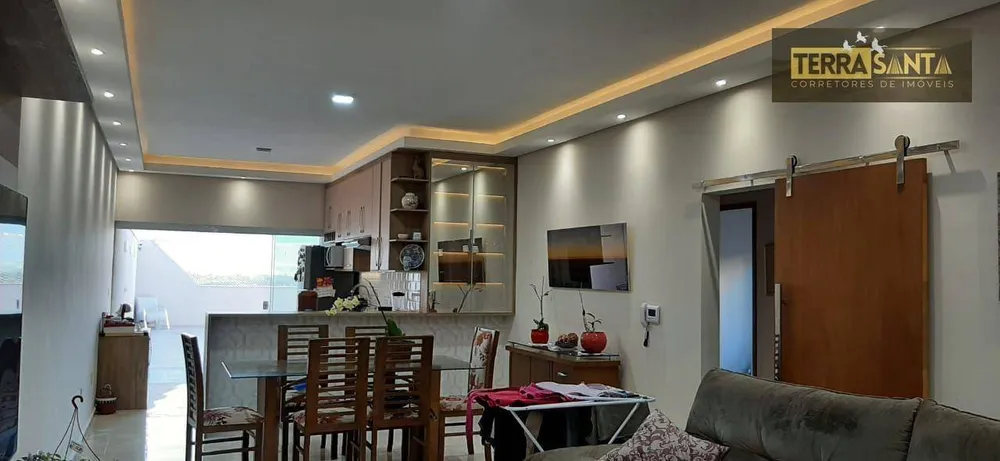 Casa, 3 quartos, 168 m² - Foto 3