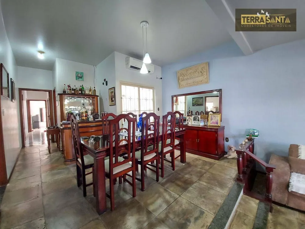 Casa, 5 quartos, 297 m² - Foto 2