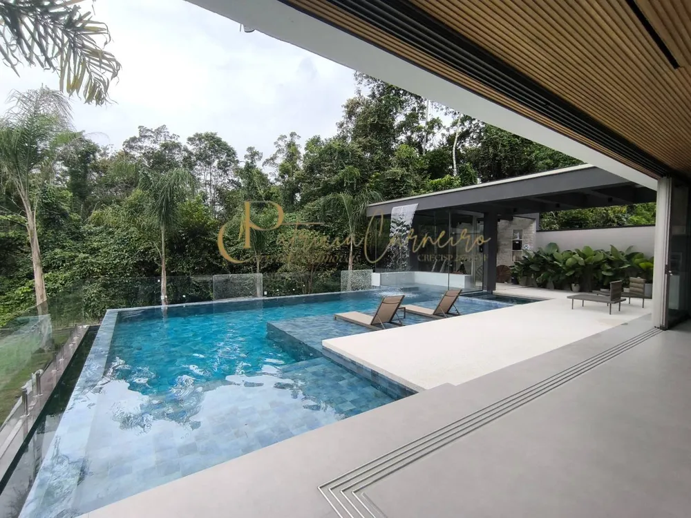 Casa, 7 quartos, 618 m² - Foto 4