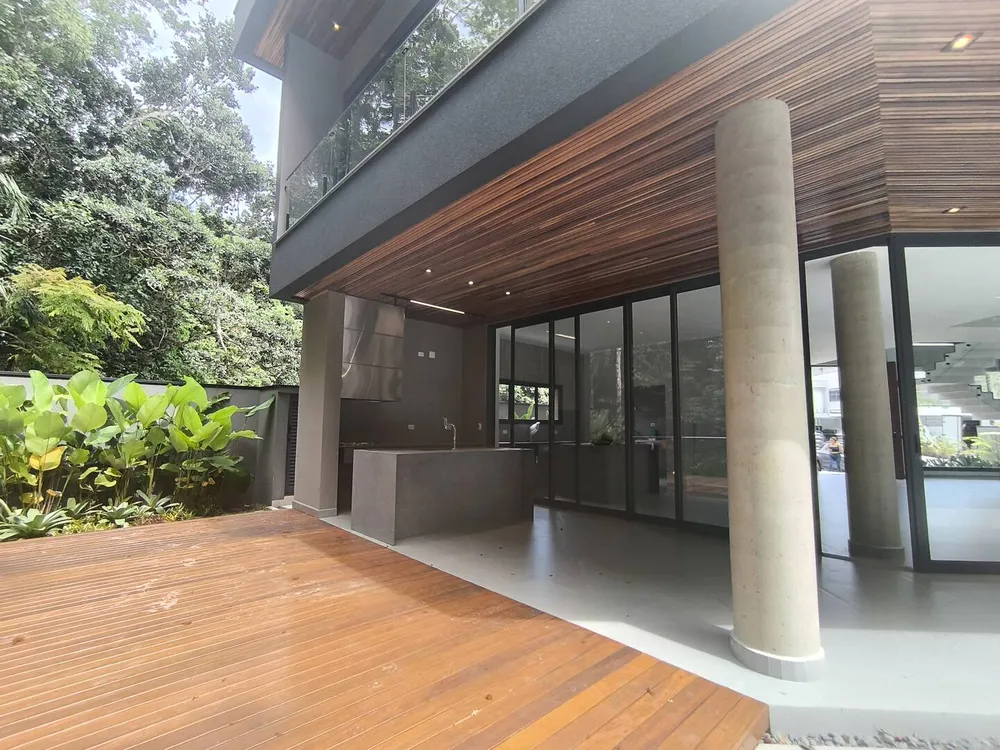 Casa, 6 quartos, 478 m² - Foto 1