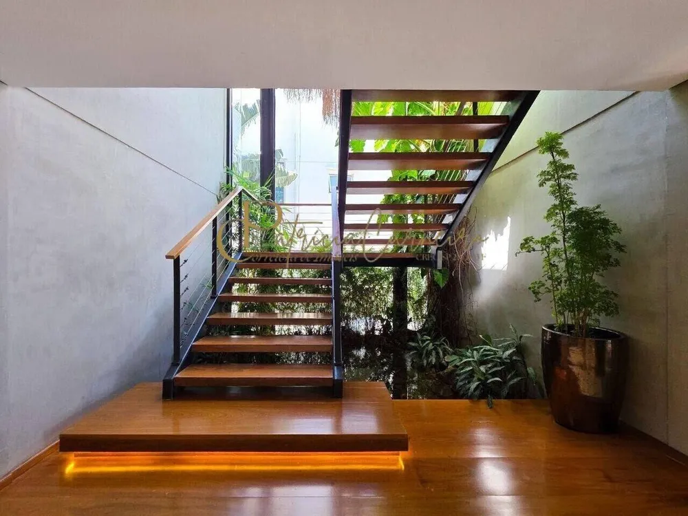 Casa, 7 quartos, 942 m² - Foto 9