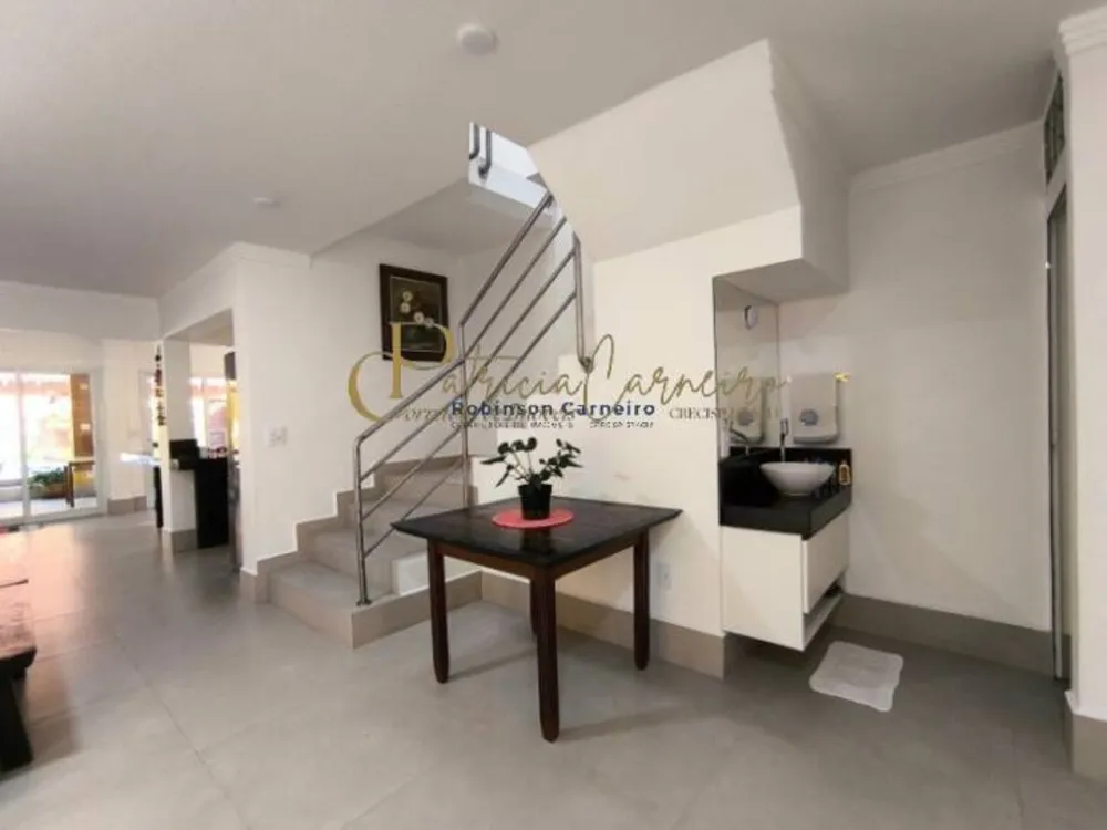 Casa, 6 quartos, 208 m² - Foto 2