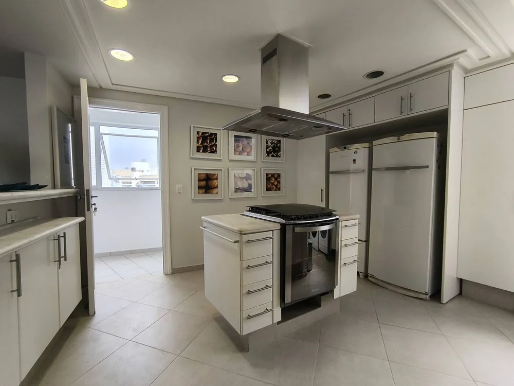 Apartamento, 3 quartos, 203 m² - Foto 4