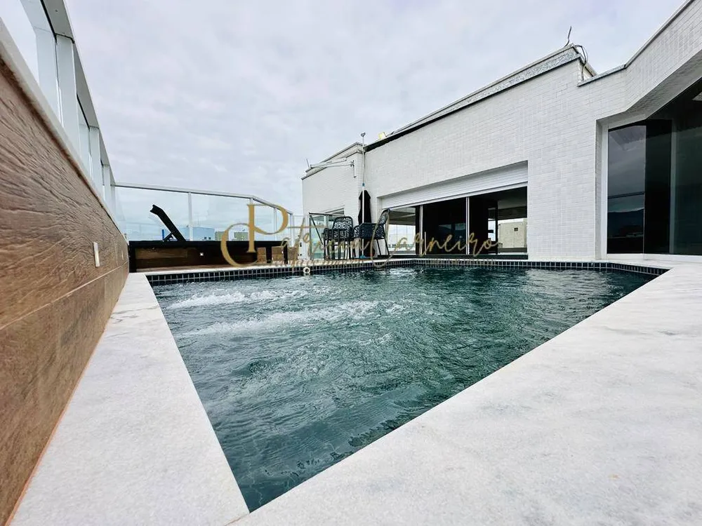 Cobertura, 3 quartos, 214 m² - Foto 10