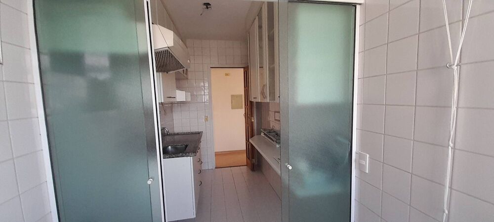Apartamento à venda com 3 quartos, 75m² - Foto 6