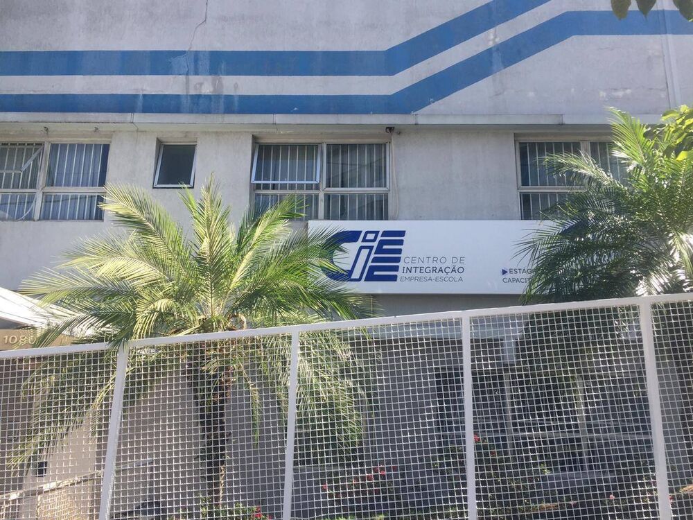 Apartamento para alugar com 1 quarto, 45m² - Foto 9