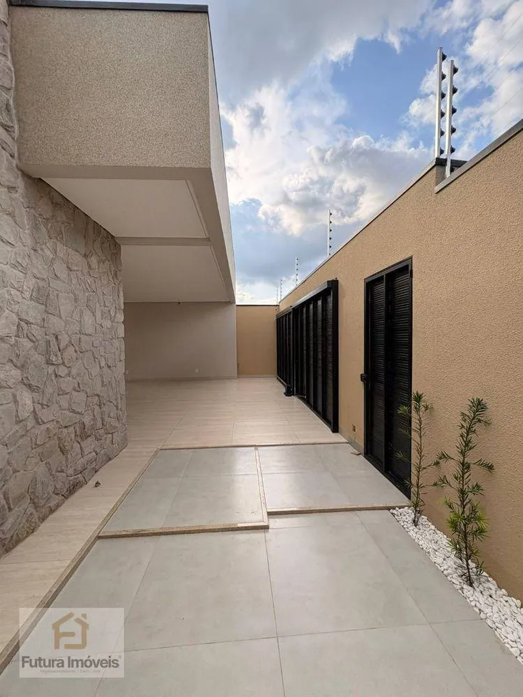 Casa, 3 quartos, 207 m² - Foto 4