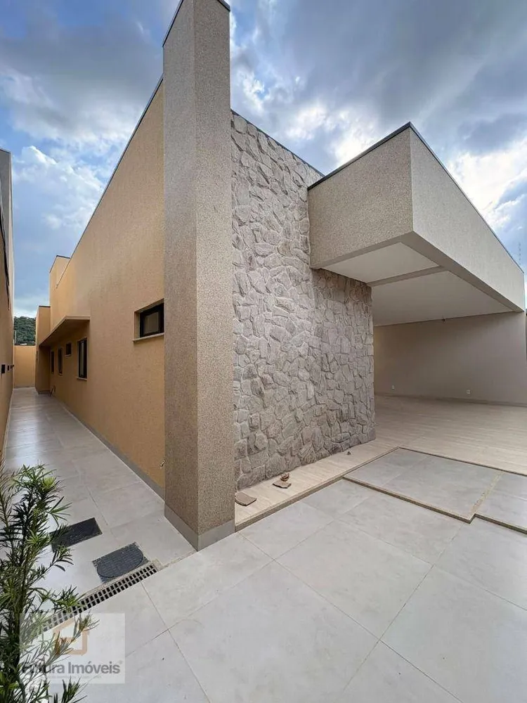 Casa, 3 quartos, 207 m² - Foto 1