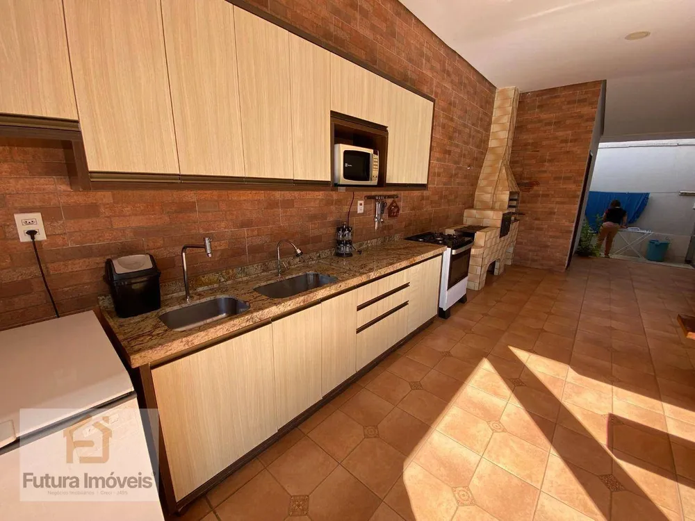 Casa, 5 quartos, 645 m² - Foto 4