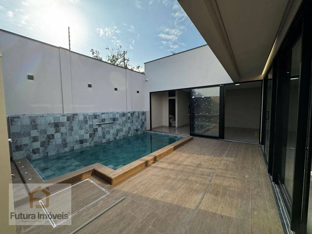 Casa, 3 quartos, 222 m² - Foto 1
