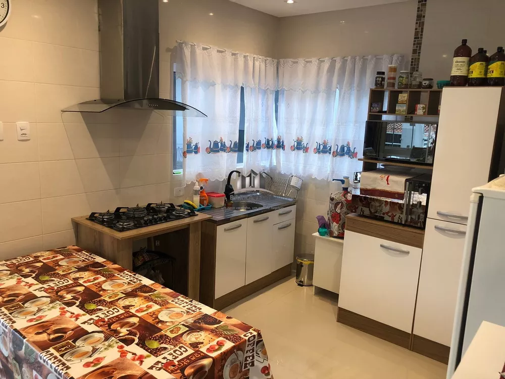 Casa, 4 quartos, 215 m² - Foto 3