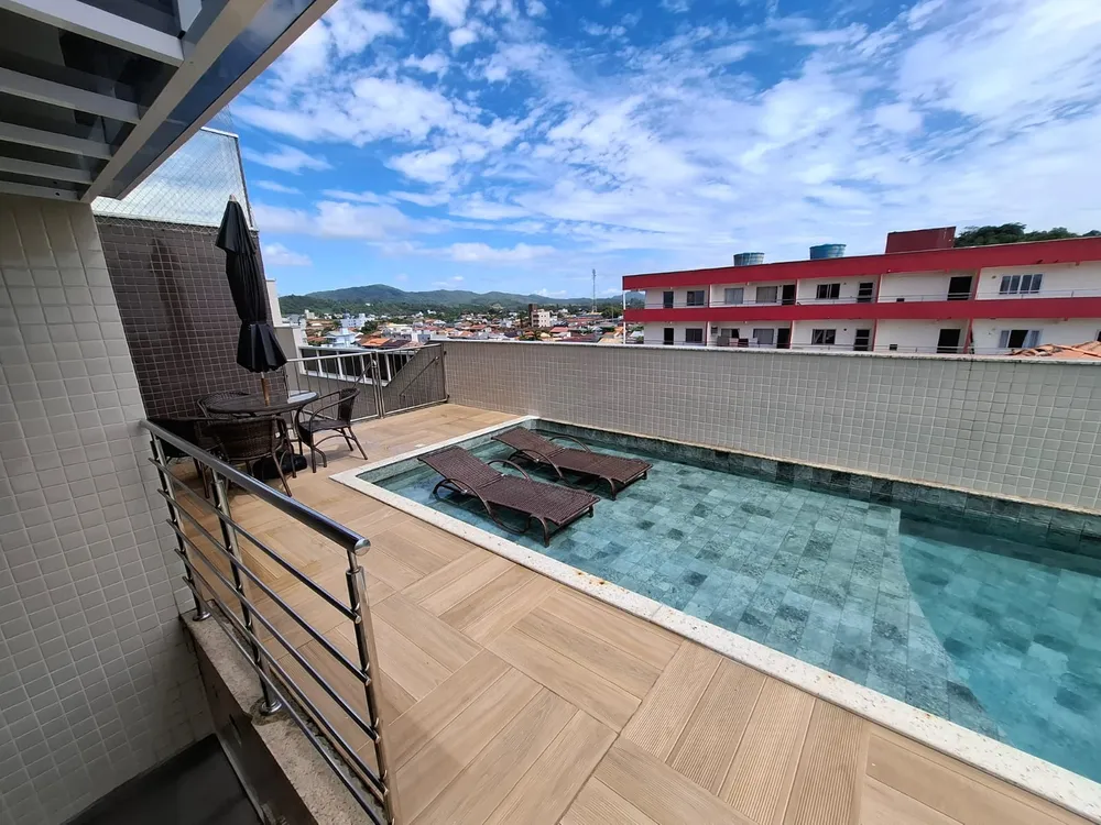 Cobertura, 3 quartos, 230 m² - Foto 3